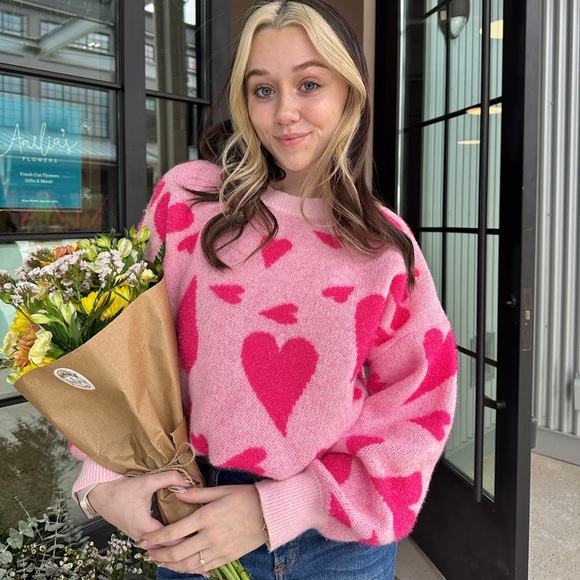 Willow boutique Tops - Willow boutique Sweetheart pullover sweater